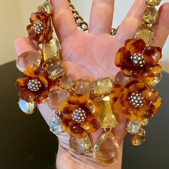 NWT preppy luxury J. Crew flower crystal and tortoise statement necklace
